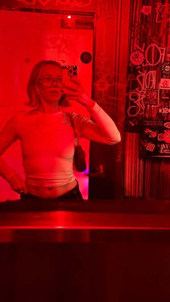 Full leaked Lauren lyle private onlyfans photo