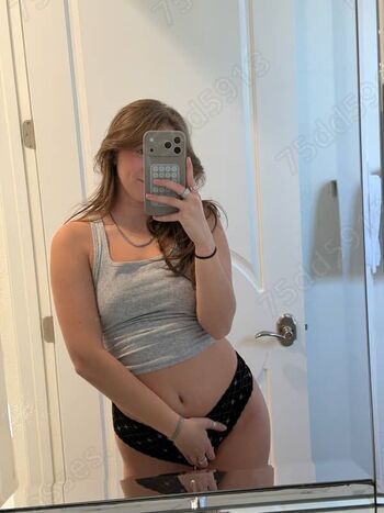 Full leaked Laurenrossi private onlyfans photo