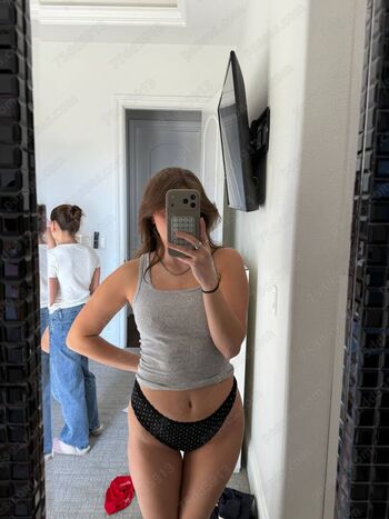 Full leaked Laurenrossi private onlyfans photo