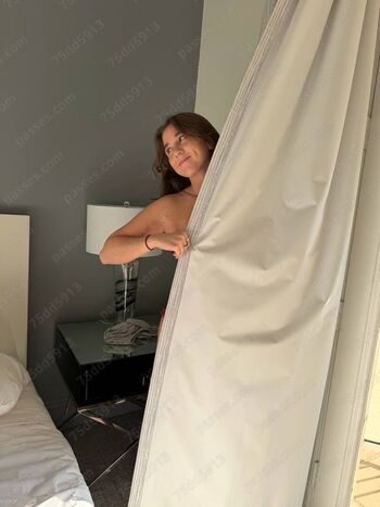 Full leaked Laurenrossi private onlyfans photo