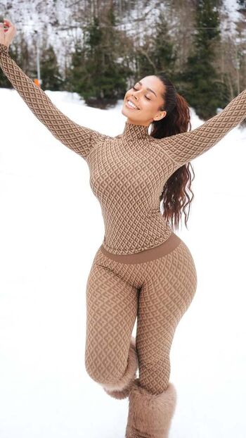 Full leaked Laurgmzz page private onlyfans photo