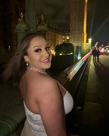 Full leaked Laurraaa m private onlyfans photo