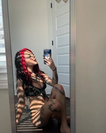 Full leaked Lavacait private onlyfans photo