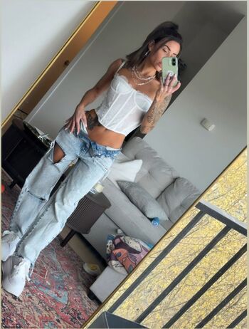 Full leaked Layla fashion private onlyfans photo