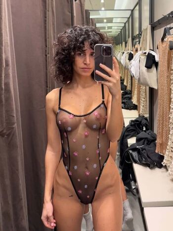 Full leaked Layla marlene private onlyfans photo