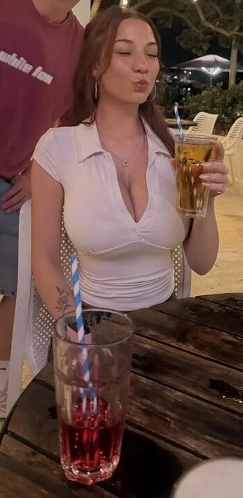 Full leaked Layla pownall page private onlyfans photo