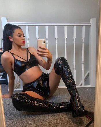 Full leaked Laylala private onlyfans photo