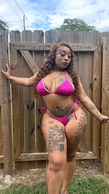 Laylaredcakes