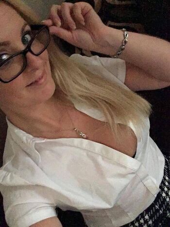Full leaked Laylarosa private onlyfans photo