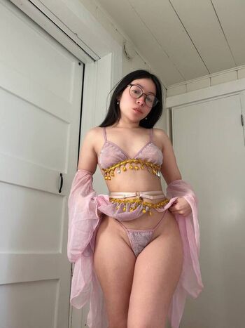 Full leaked Lazykittyx private onlyfans photo