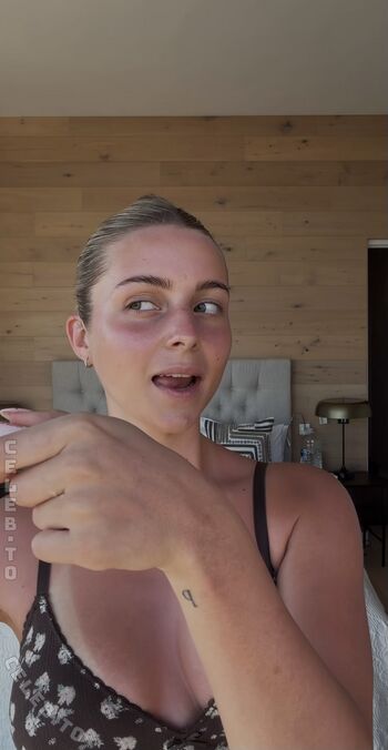 Full leaked Lea breuer page private onlyfans photo