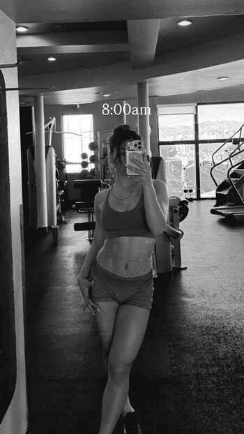 Full leaked Lea crigger private onlyfans photo