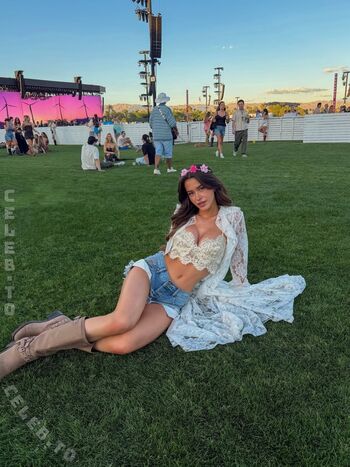 Full leaked Lea elui private onlyfans photo