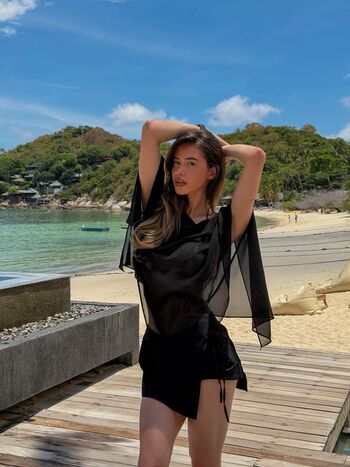 Full leaked Lea elui page private onlyfans photo