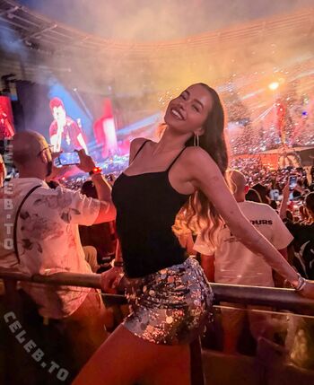 Full leaked Lea elui private onlyfans photo