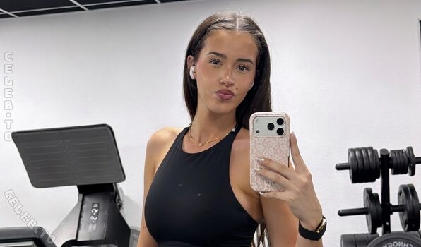 Full leaked Lea elui page private onlyfans photo