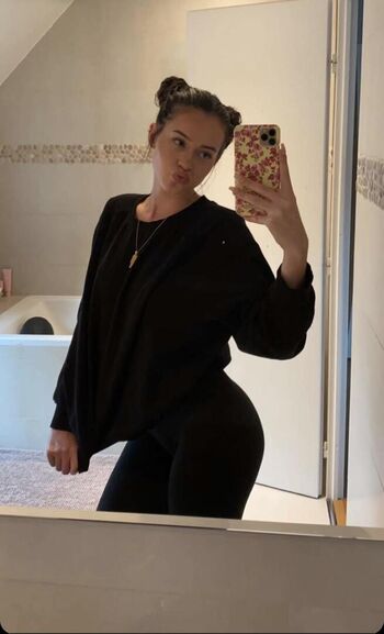 Full leaked Lea elui private onlyfans photo