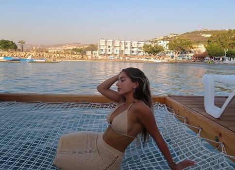 Full leaked Lea kobrossy private onlyfans photo