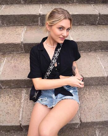 Full leaked Lea maria jahn private onlyfans photo