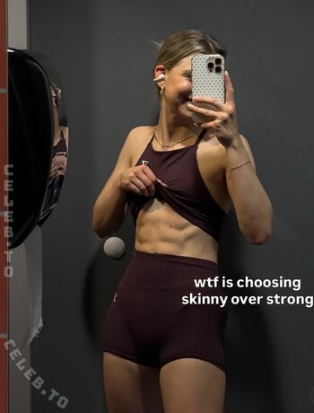 Full leaked Lea peach private onlyfans photo
