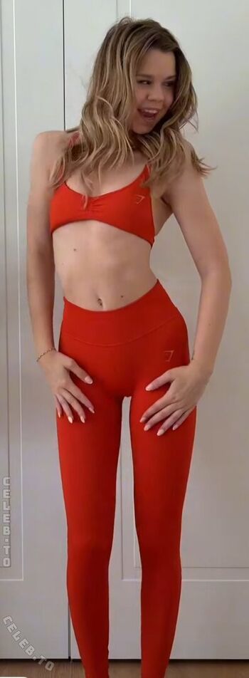 Full leaked Lea peach private onlyfans photo