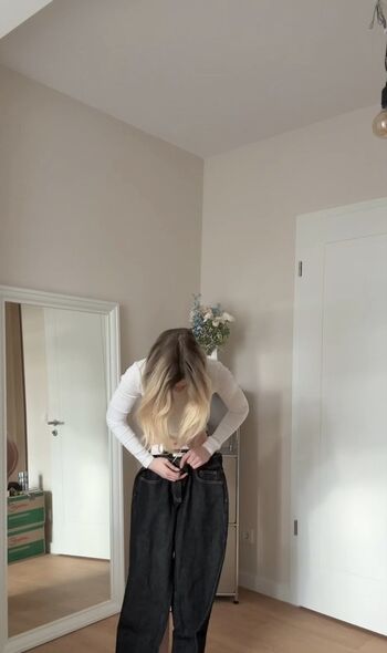 Full leaked Lea pietsch private onlyfans photo