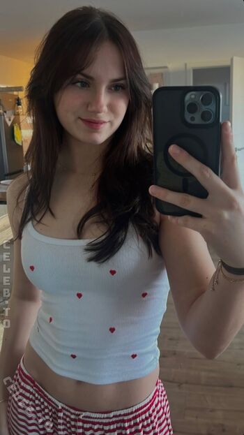 Full leaked Lea viktoria private onlyfans photo