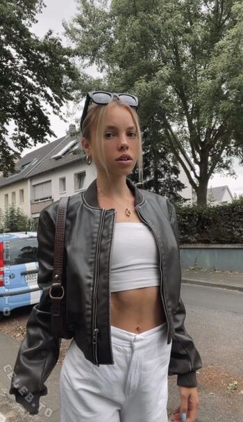 Full leaked Lea zoe voss private onlyfans photo