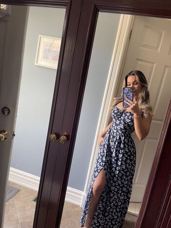 Full leaked Leafsnlifts private onlyfans photo