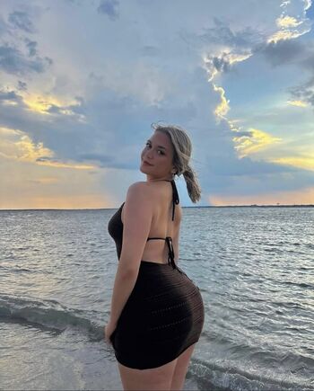 Full leaked Leah articolo private onlyfans photo