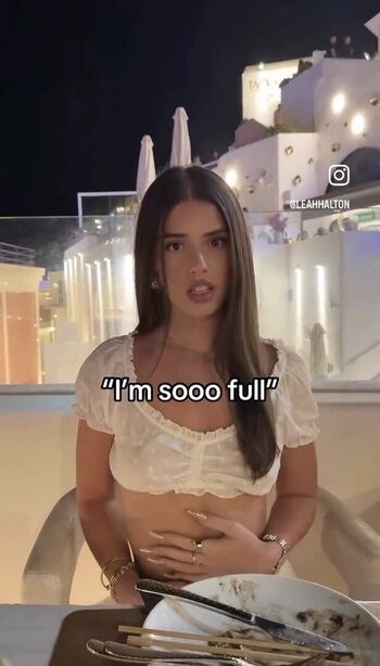 Full leaked Leah halton page private onlyfans photo