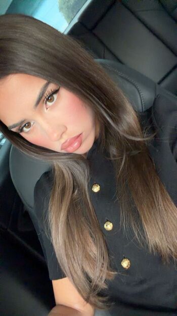 Full leaked Leah halton page private onlyfans photo