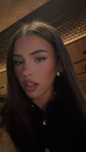 Full leaked Leah halton page private onlyfans photo