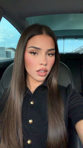 Full leaked Leah halton page private onlyfans photo