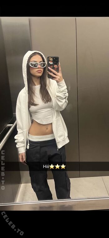 Full leaked Leah halton page private onlyfans photo