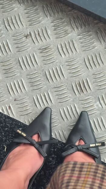 Full leaked Leah halton page private onlyfans photo