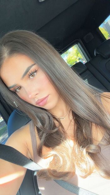 Full leaked Leah halton page private onlyfans photo