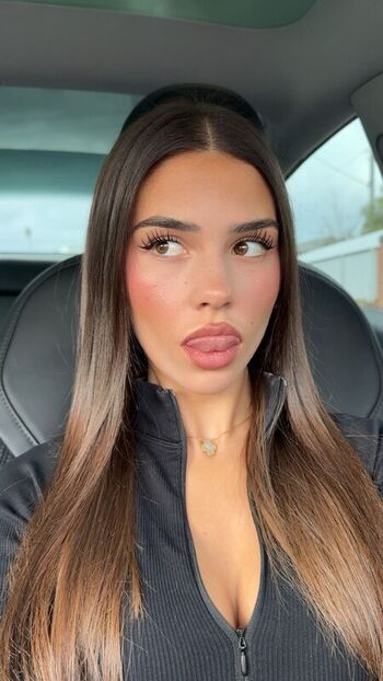 Full leaked Leah halton page private onlyfans photo