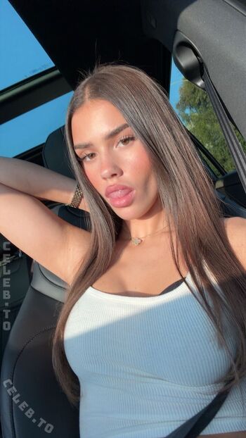Full leaked Leah halton page private onlyfans photo