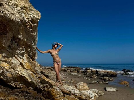 Full leaked Leah lewis page private onlyfans photo