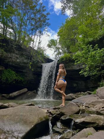 Full leaked Leah paige private onlyfans photo