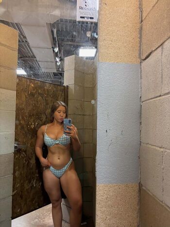 Full leaked Leah paige private onlyfans photo