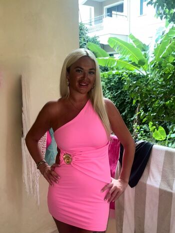 Full leaked Leah rafferty page private onlyfans photo