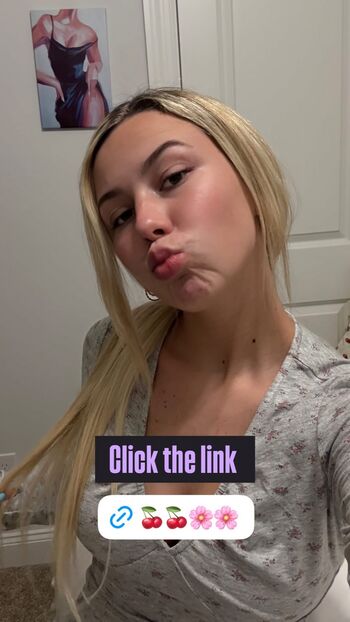 Full leaked Leah remini  page private onlyfans photo