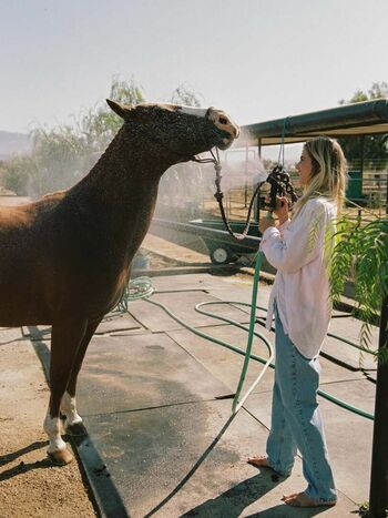 Full leaked Leah rose page private onlyfans photo