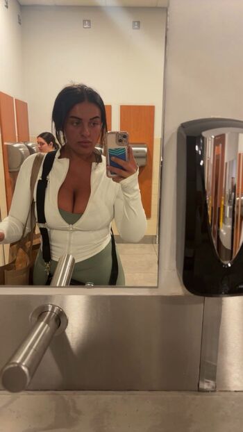 Full leaked Leah treanor page private onlyfans photo