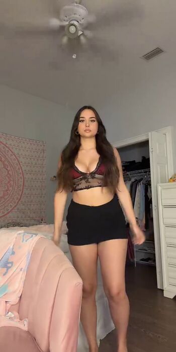 Full leaked Leahtorok private onlyfans photo