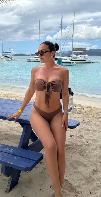 Full leaked Leanvndtl private onlyfans photo