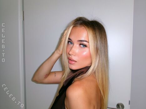 Full leaked Leasmlr private onlyfans photo