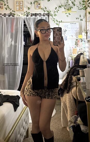 Full leaked Leela tran private onlyfans photo